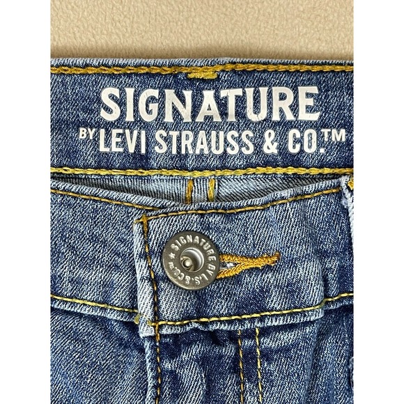 Levi's Jeans Adult 30x32 Blue Signature Straight Leg Distressed Denim Mens - Picture 7 of 13